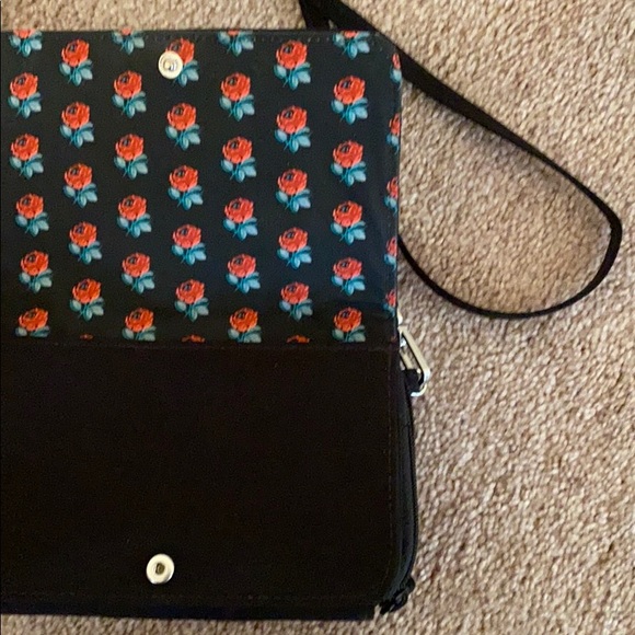 Vera Bradley Cross Body - Picture 2 of 4